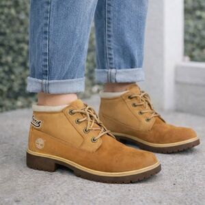 Timberland Boot Women Size 8 Wheat Nubuck Lace Up Streetwear Classic Retro